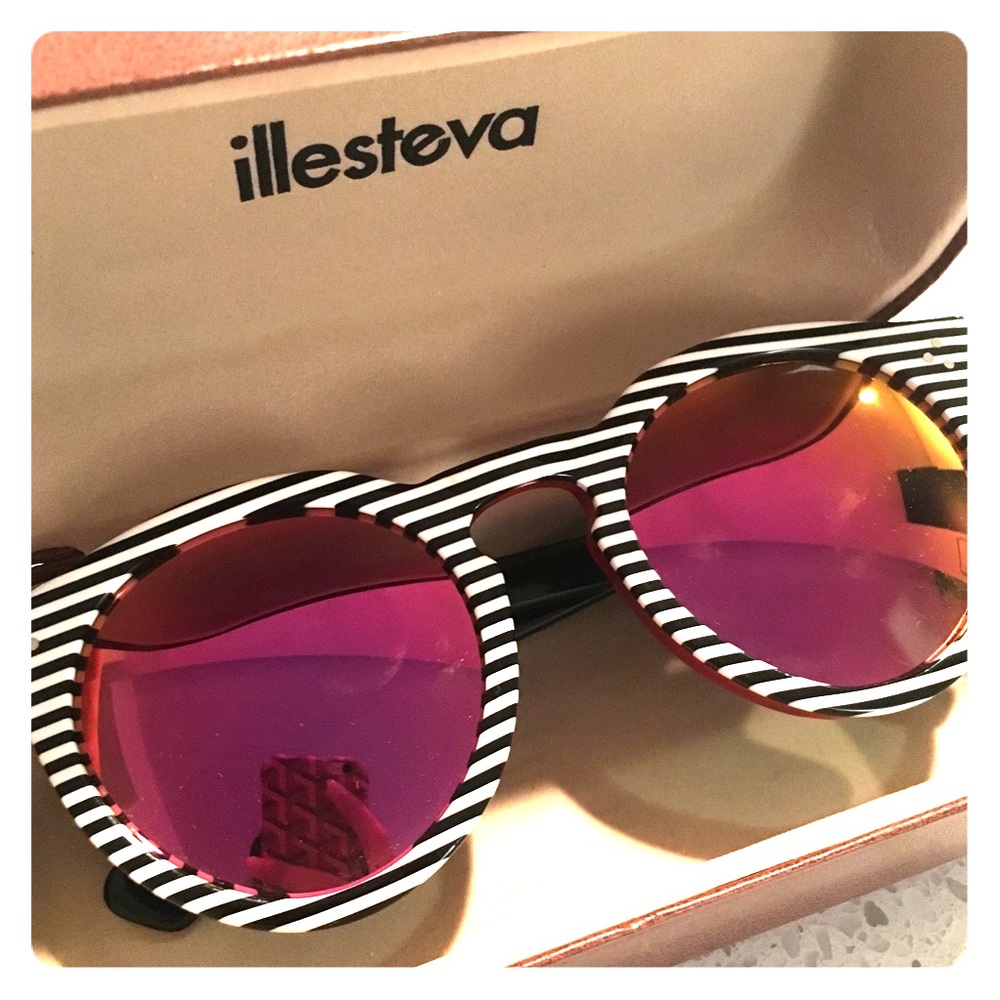 Illesteva Leonard II Striped Sunglasses